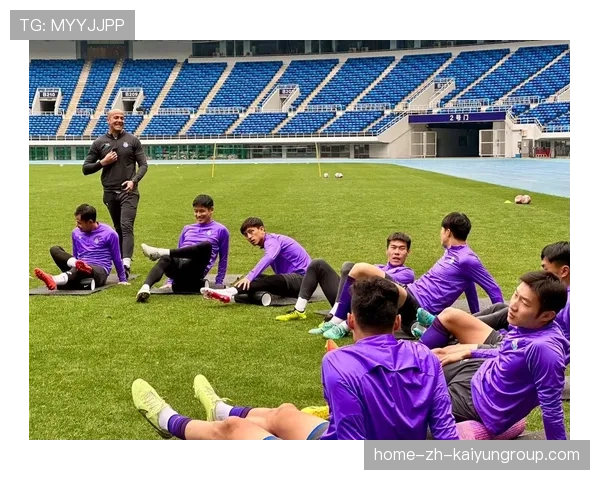 冠军球队引进体能教练团队提升赛季持久竞争力，国家队体能教练员